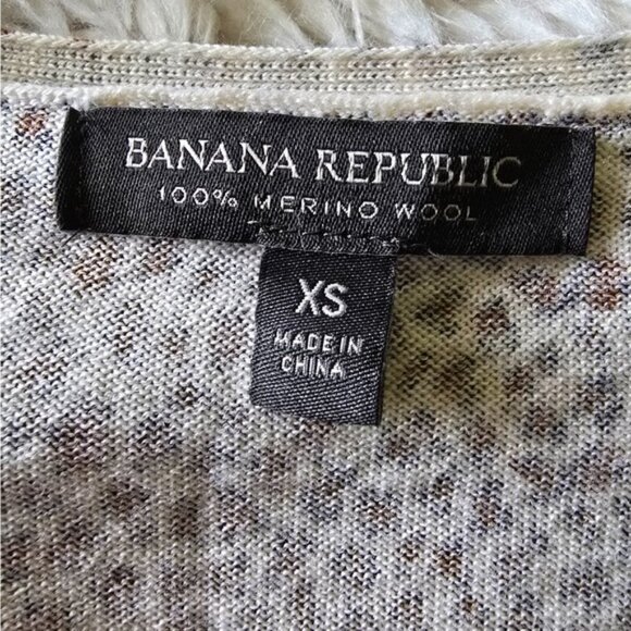 Banana Republic Sweater cheetah print - Picture 3 of 3